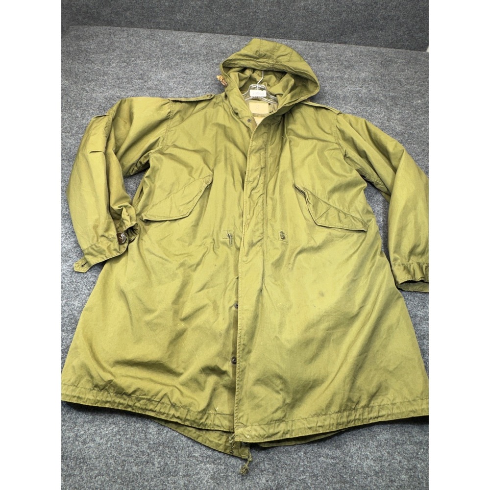 Vintage US Military Parka Mens Medium Green M-51 Fishtail Liner Korea Coat 50s